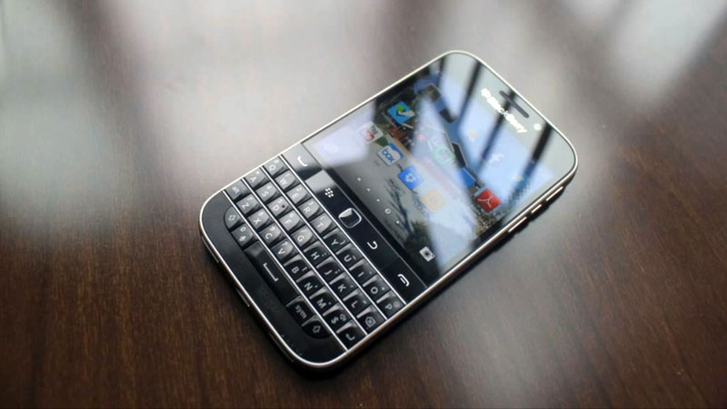 blackberry-classic-hands-on-video